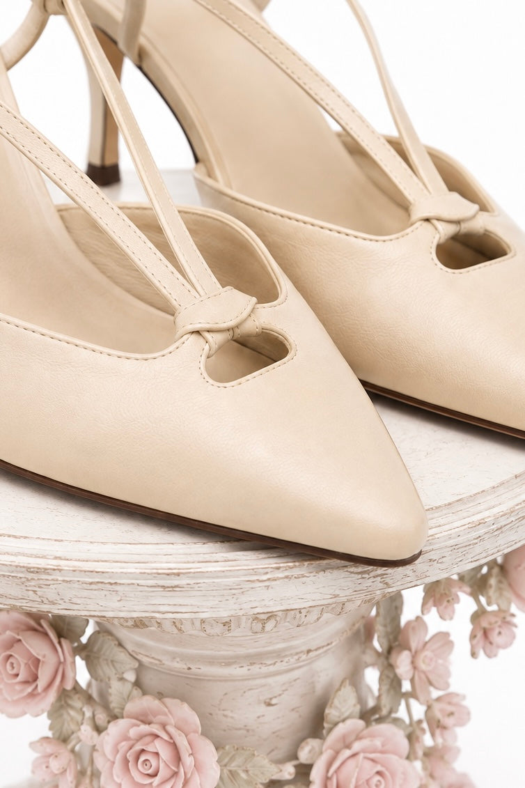 Vintage Allure Ivory Leather Slingback Heels Made in Spain Size 7M – New Deadstock-Like Condition