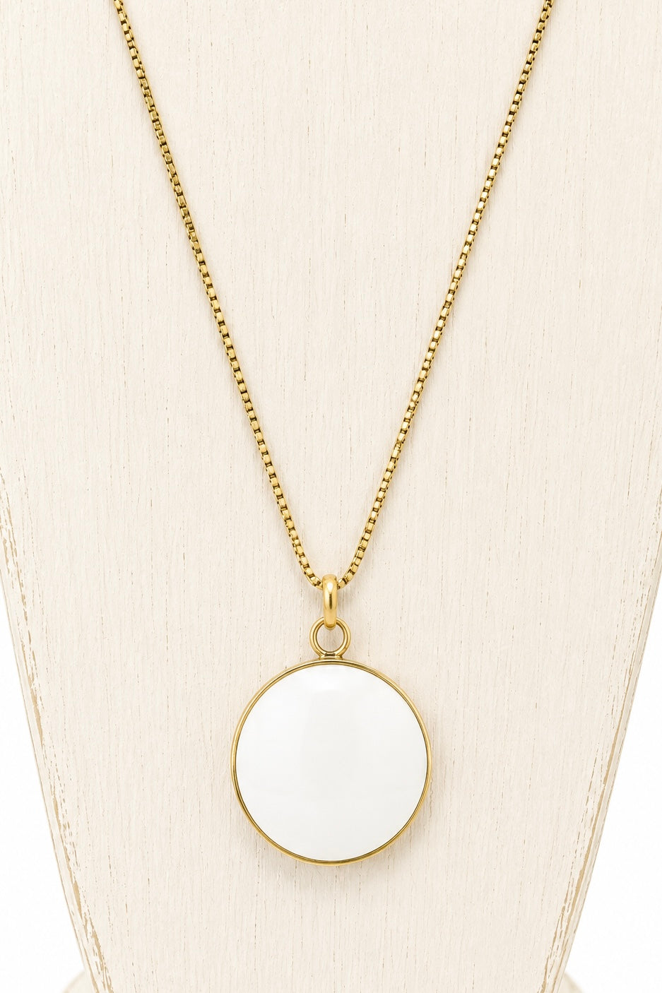Vintage 1980s Liz Claiborne Gold Tone Pendant Necklace | Minimalist Statement Necklace | Classic Retro Jewelry | 18” Chain