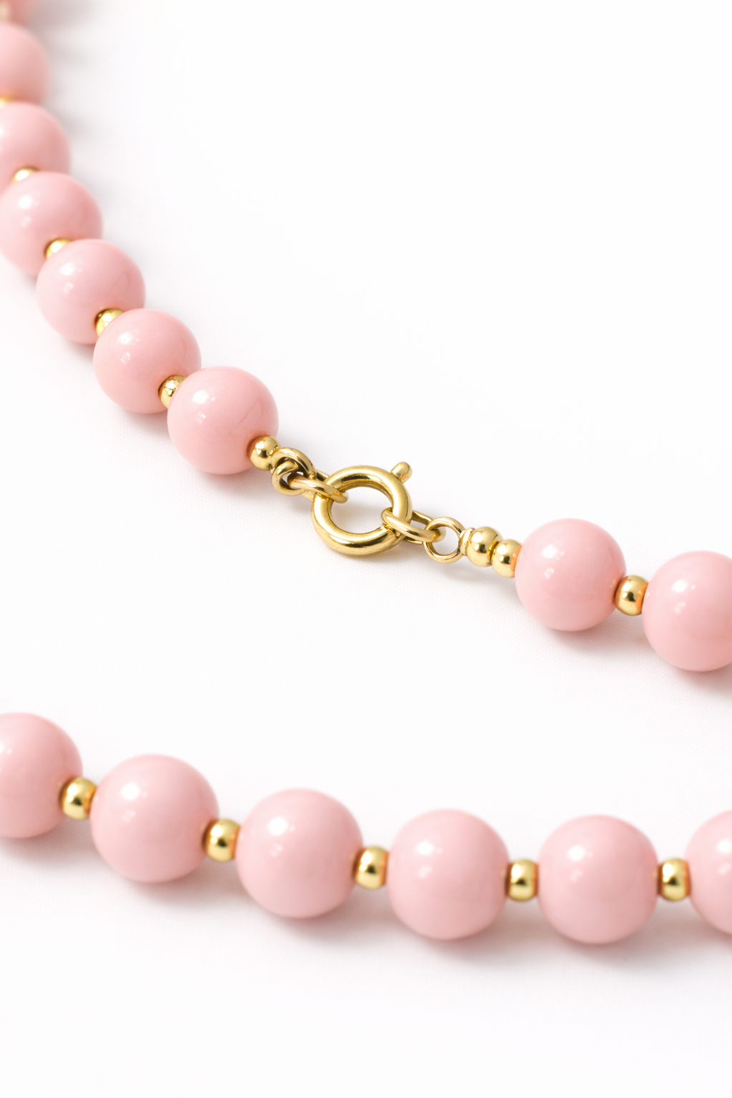 “Collier Rosé Élégance” | Vintage Pink Beaded Necklace | Feminine Parisian Style