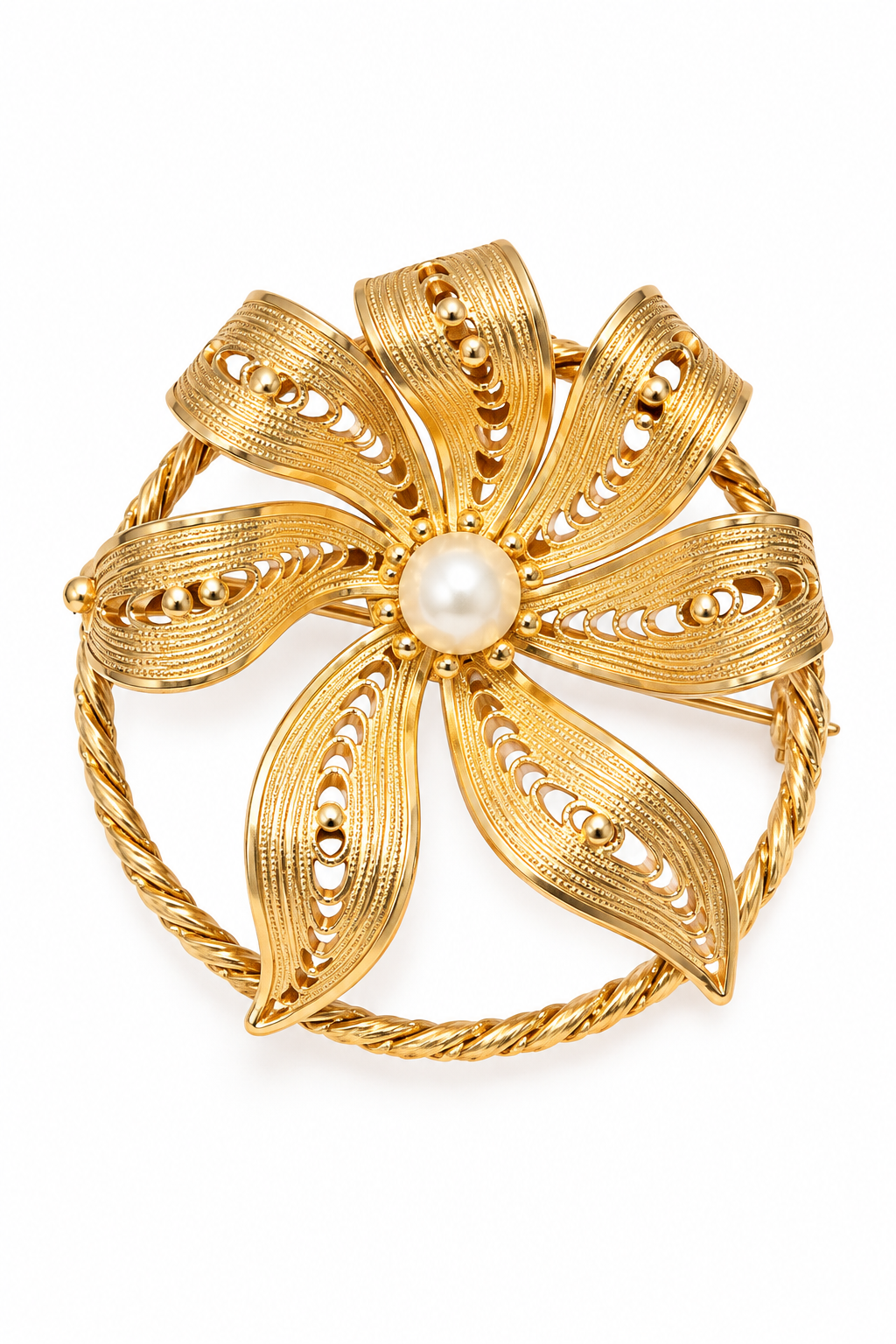 Vintage 1950s–1970s Gold-Tone Filigree Flower Faux Pearl Brooch Pin