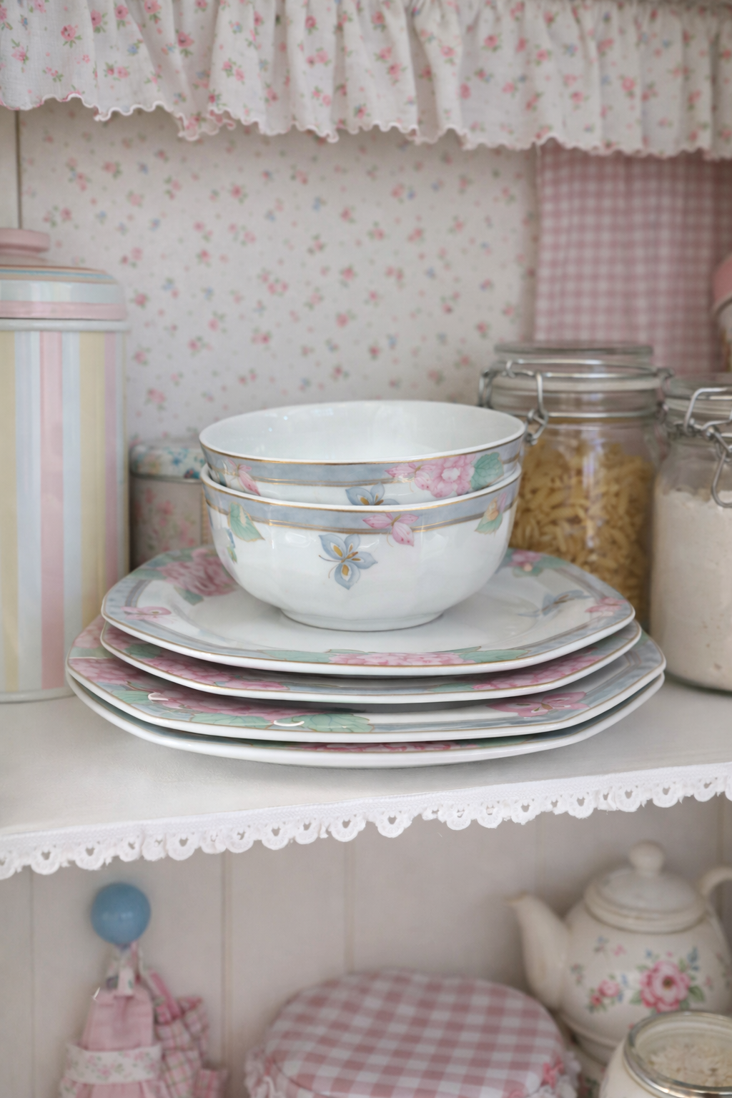 Von Henneberg Bavaria Floral China 6-Piece Place Setting | German Porcelain Plate & Bowl Set