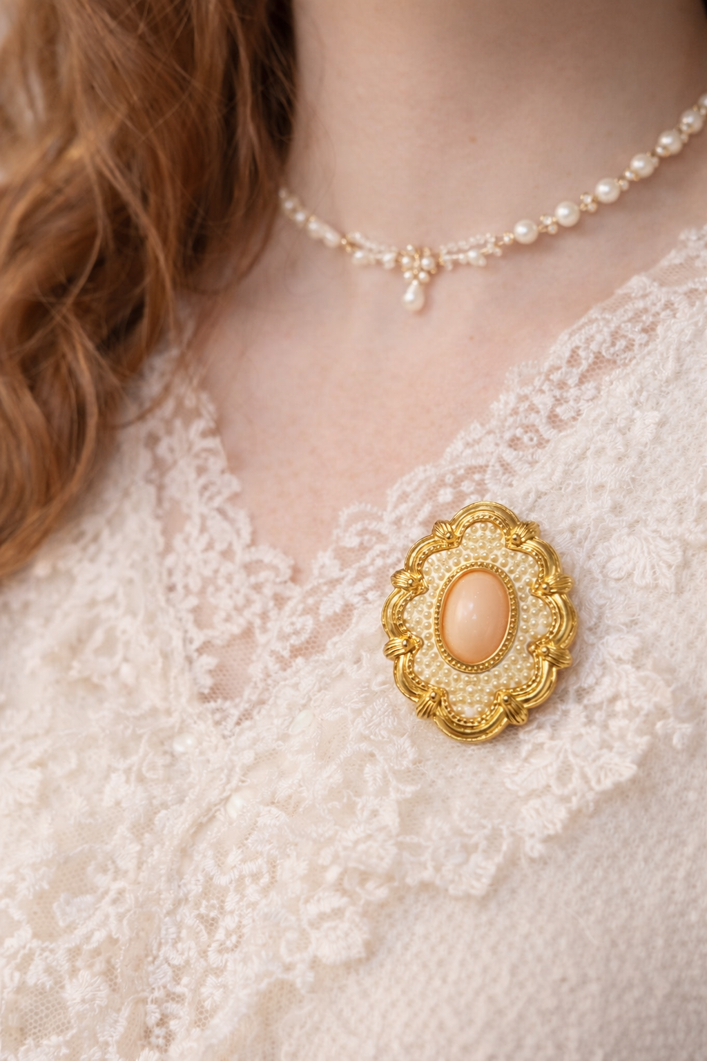 1980s Vintage Avon Gold-Tone Cameo Style Brooch/Pin with Faux Pearl Detail
