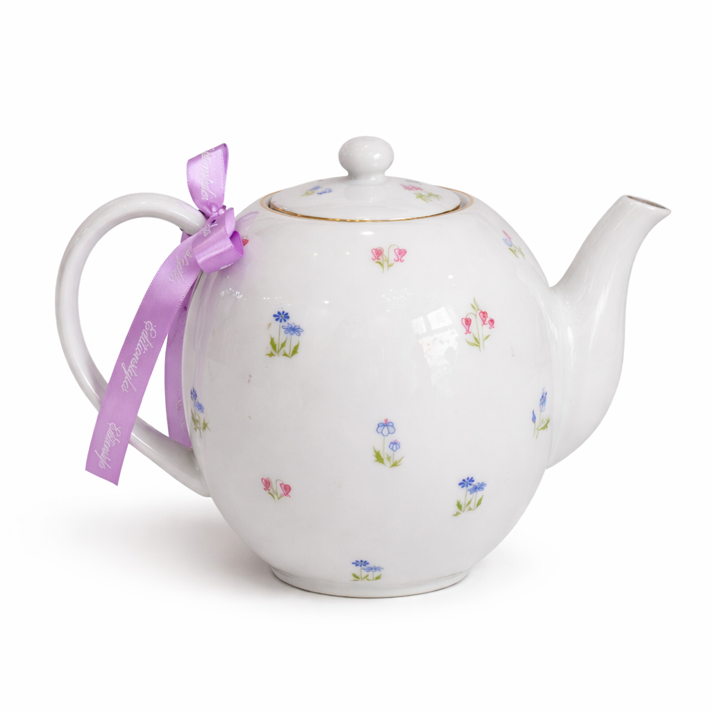 Vintage Floral Porcelain Tea Set | 15-Piece Cottagecore Teapot & Teacup Set with Saucers and Dessert Plates