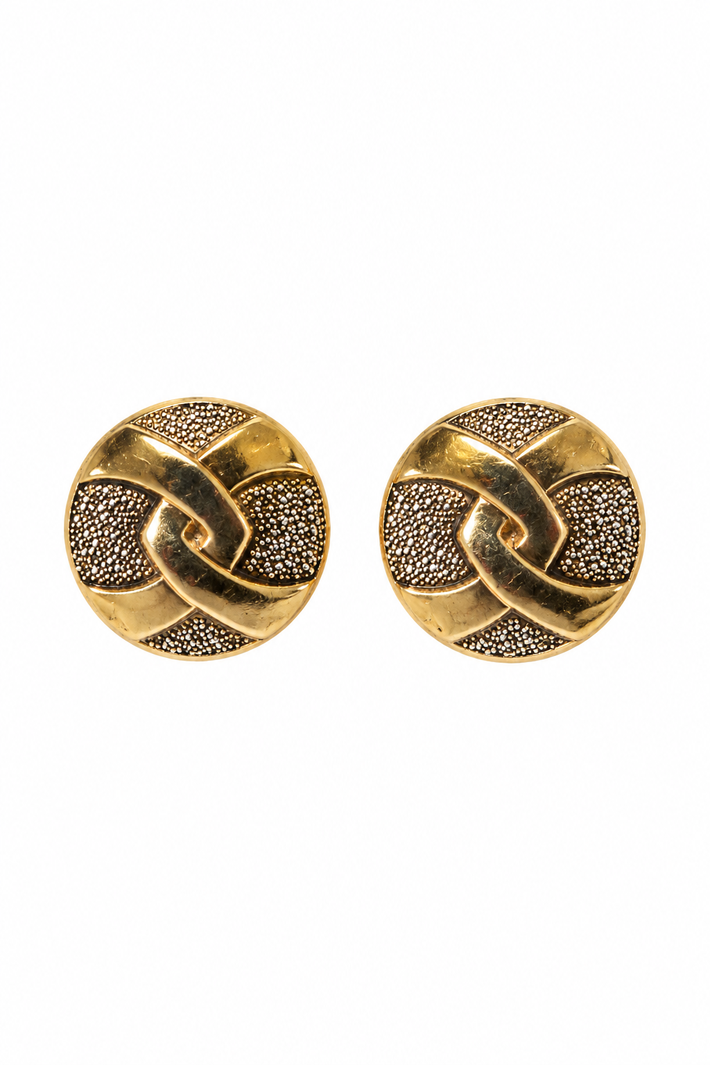 Vintage 1980s Textured Gold-Tone Geometric Interlocking Ribbon Button Stud Earrings – 3/4”