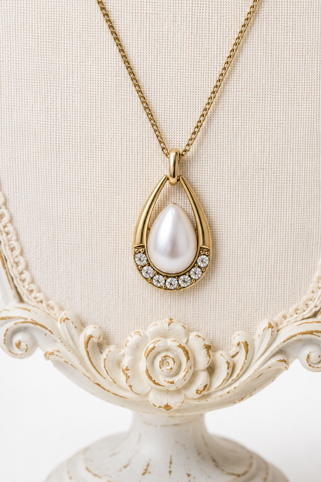 Vintage Gold Tone Faux Pearl Teardrop Pendant Necklace | Rhinestone Accent Necklace | Romantic Classic Statement Jewelry