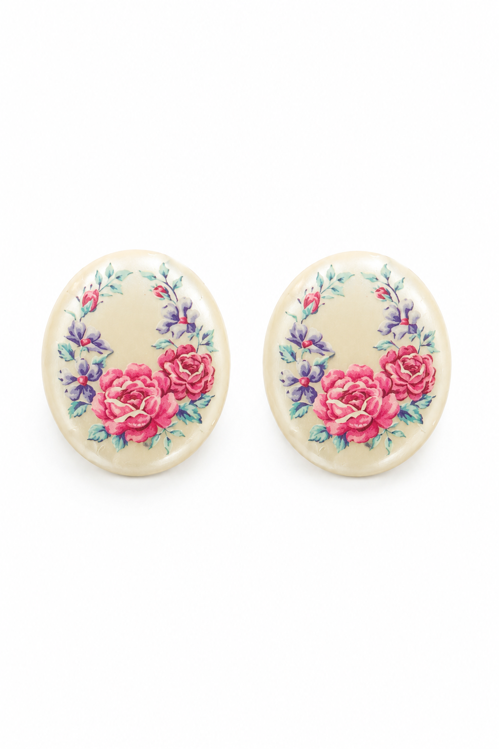 Vintage 1992 Avon “In Full Bloom” Floral Resin Button Stud Earrings Pierced