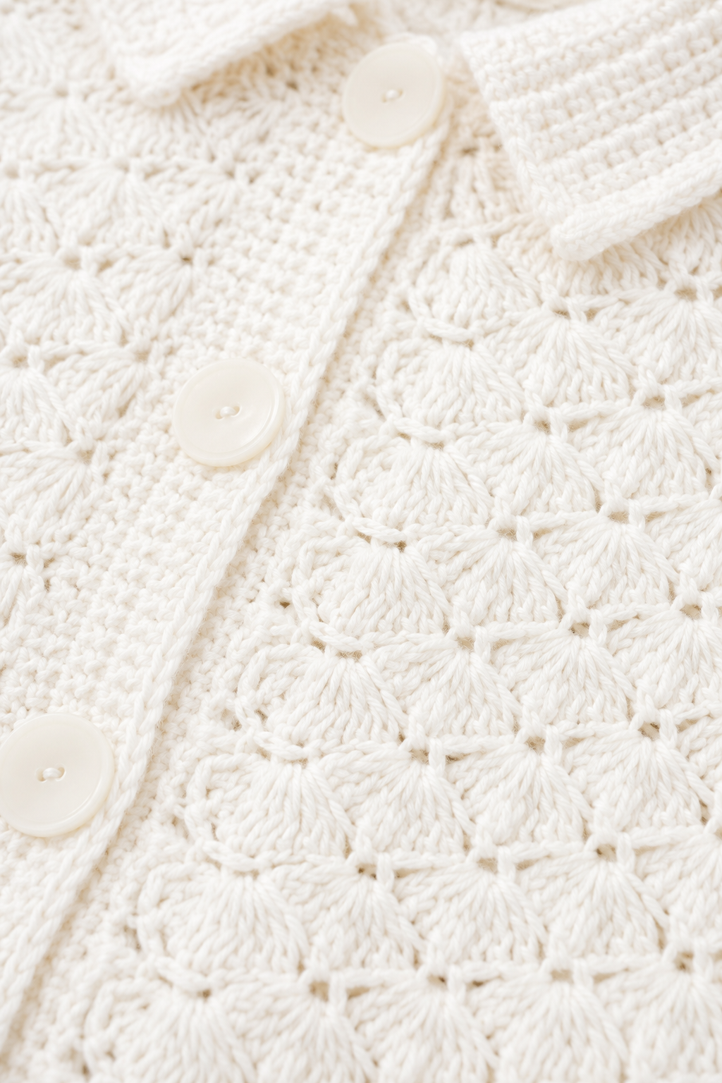 Vintage 1960s–1970s Handmade Crochet Capelet Poncho | Cream Fringe Sweater Wrap | One Size