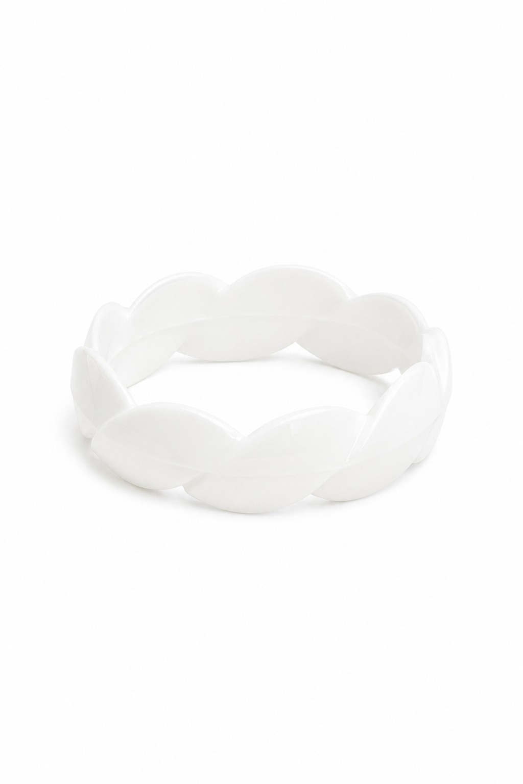 Vintage White Lucite Stretch Bracelet | Mod Floral Petal Bangle