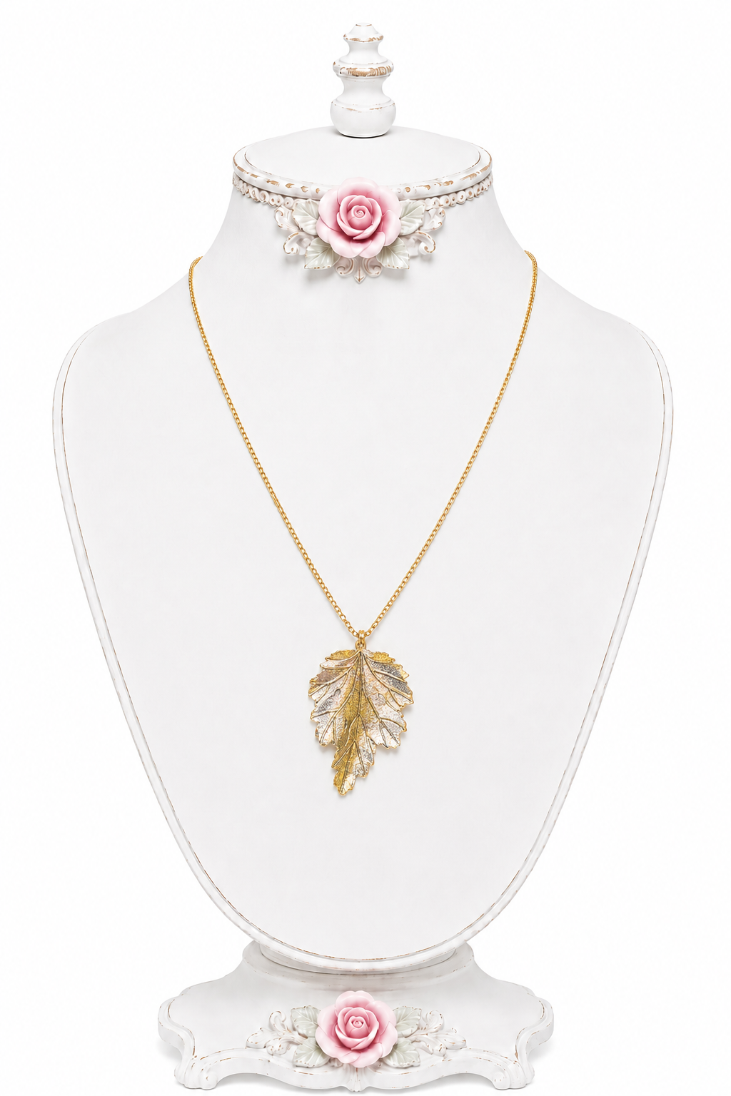 Vintage 1990s Cookie Lee Gold Tone Textured Autumn Leaf Pendant Necklace – 18”