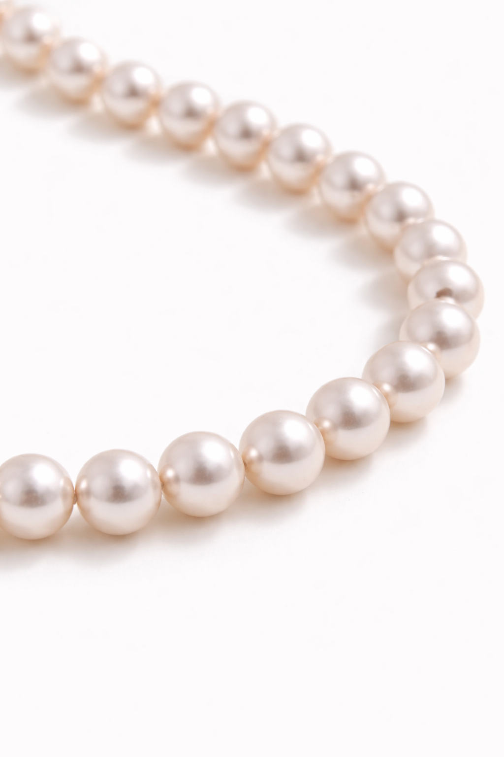 Vintage Blush Pink Pearl Necklace with Gold Clasp | Classic Feminine Strand