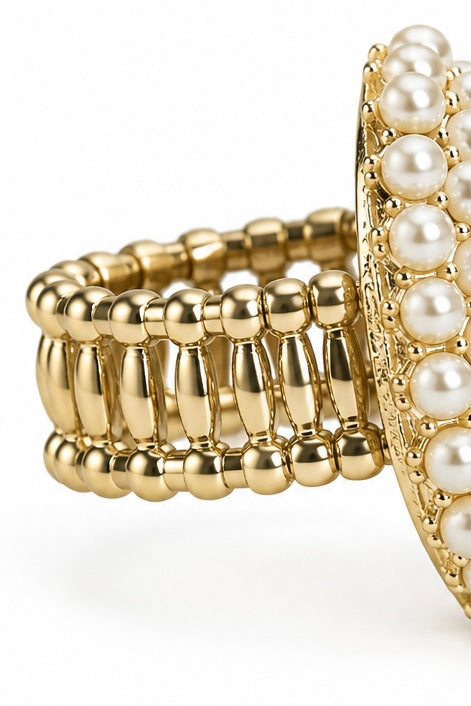 Vintage 1980s Faux Pearl Heart Cluster Statement Ring – Gold Tone Stretch Band