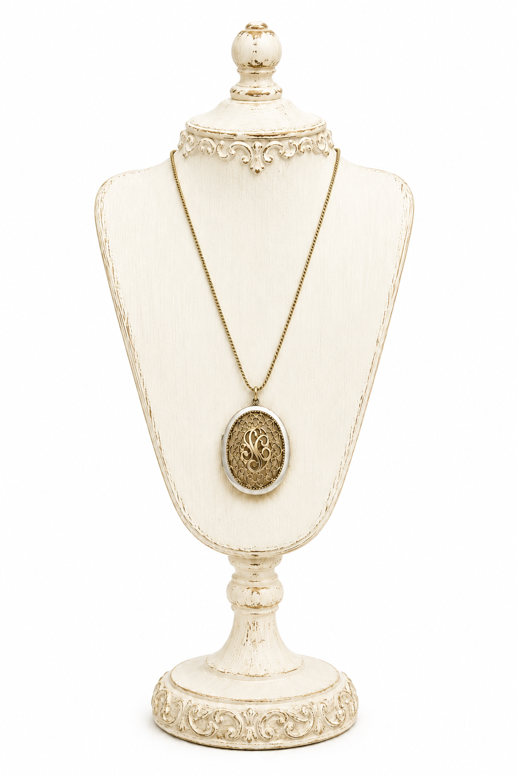 Vintage 1970s Sarah Coventry “Heirloom” Locket Necklace | Gold Tone Oval Locket | Romantic Vintage Jewelry | 18” Chain