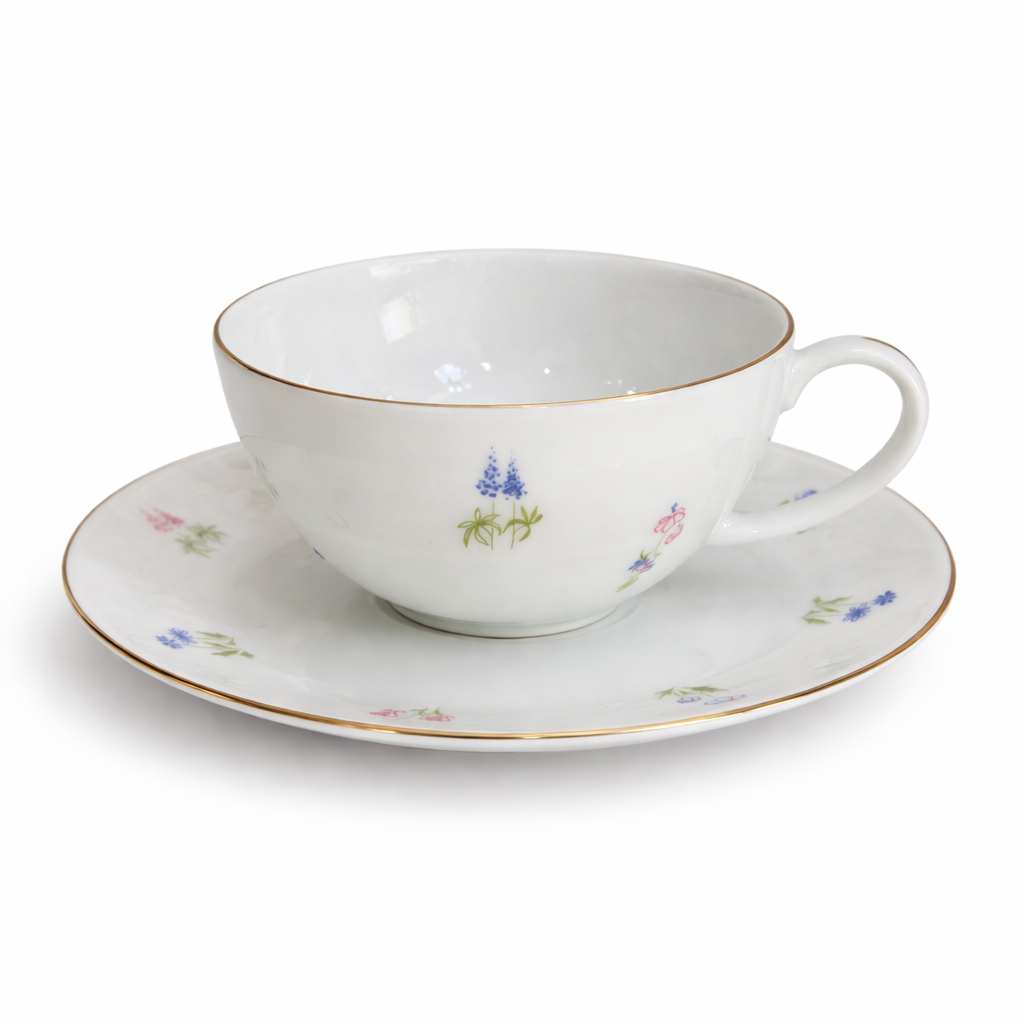 Vintage Floral Porcelain Tea Set | 15-Piece Cottagecore Teapot & Teacup Set with Saucers and Dessert Plates